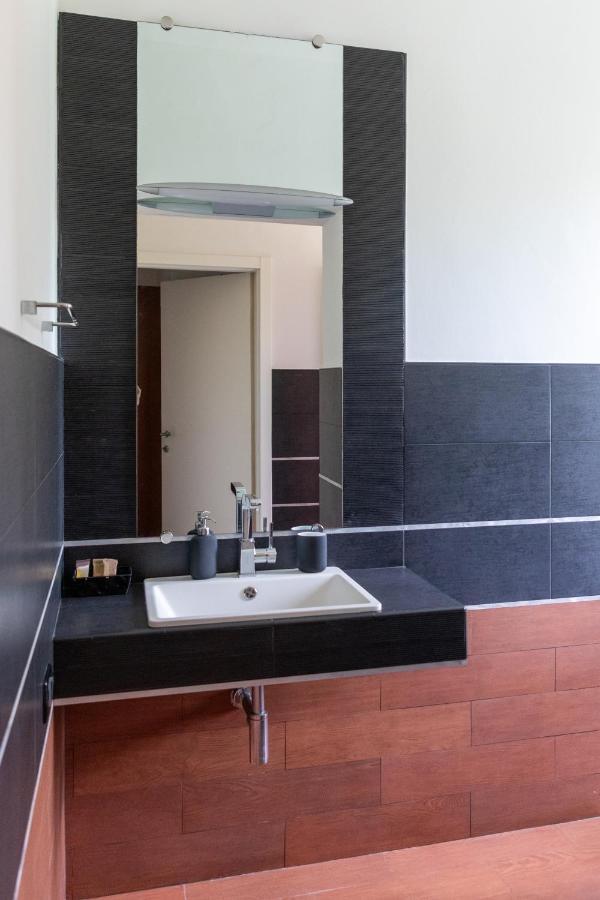Maison Cecile Appartamento In Villa. Host Marianna Aglie Exterior photo